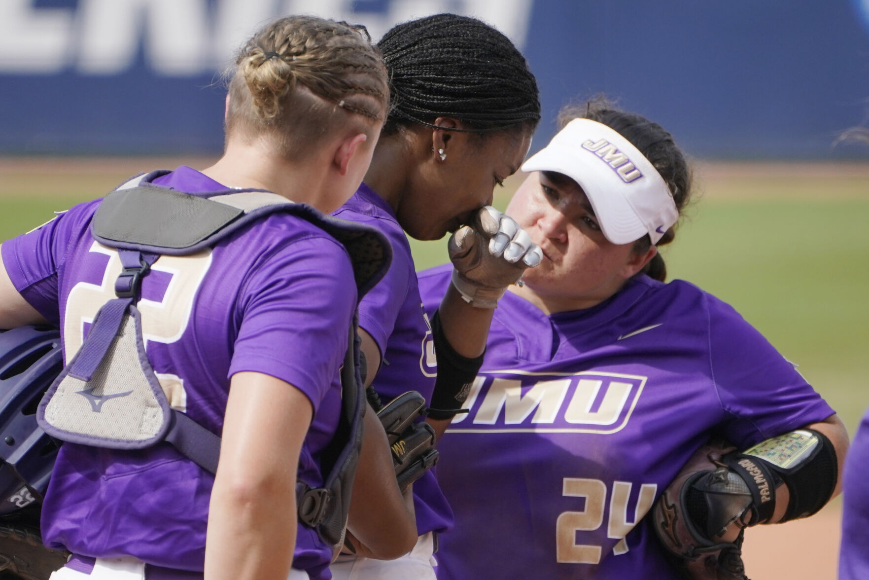 WCWS James Madison Oklahoma Softball